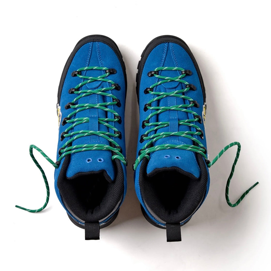 Vale Oasis Hikers top-down of the pair — green flecked laces, brass D-rings and black mesh collar lining