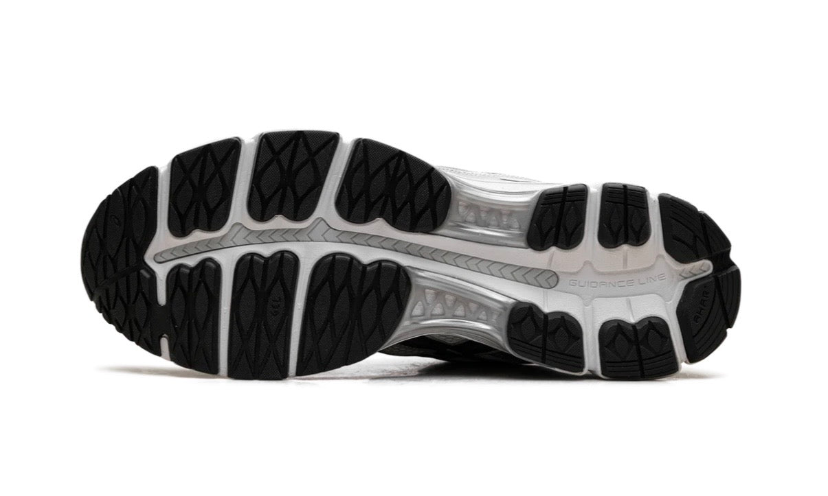 Asics Gel-Kayano 12.1 White Graphite Grey Brown