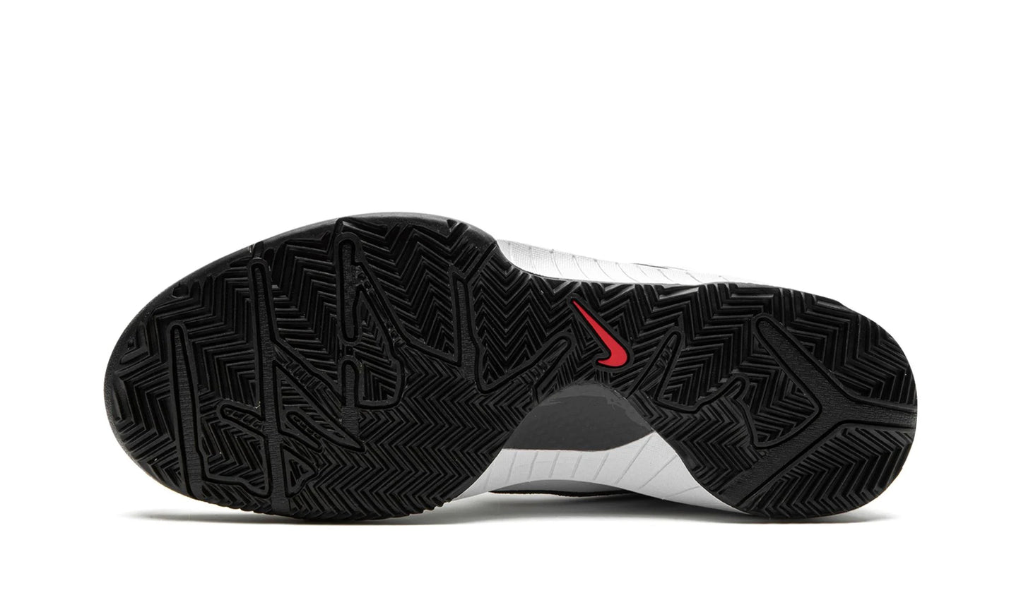 Kobe 4 Protro Gigi Mambacita Bottom Outsole View