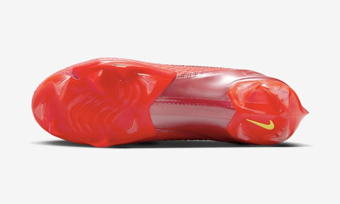 Nike Vapor Edge Kobe 6 Mismatch Grinch Cleats