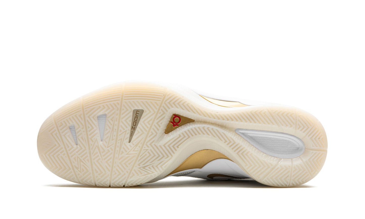 Nike KD 3 Retro White Metallic Gold Bottom Outsole View
