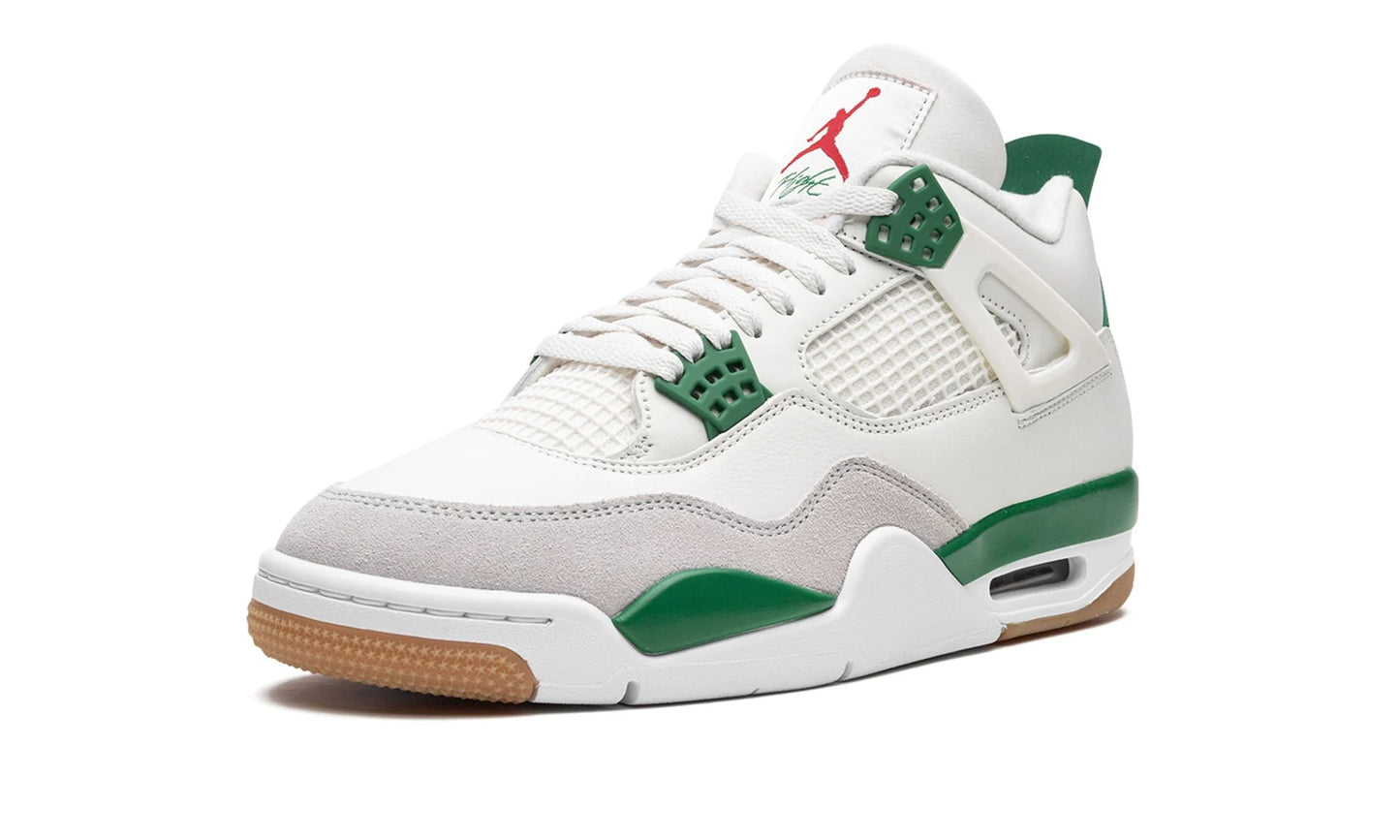 Jordan 4 SB Pine Green Single Shoe Front View