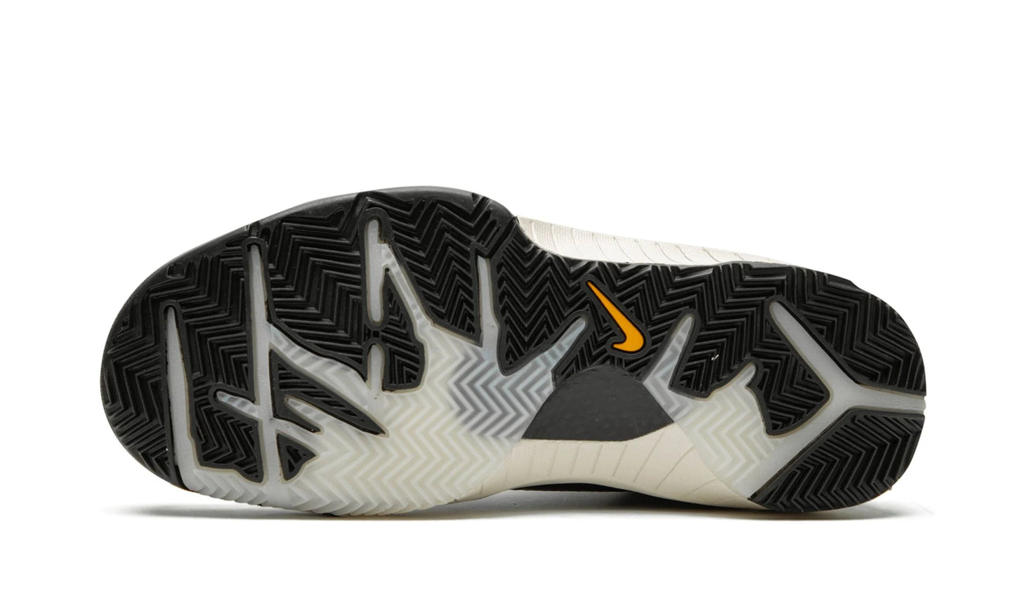 Nike Kobe 4 Protro Undefeated Black Mamba Bottom Outsole View