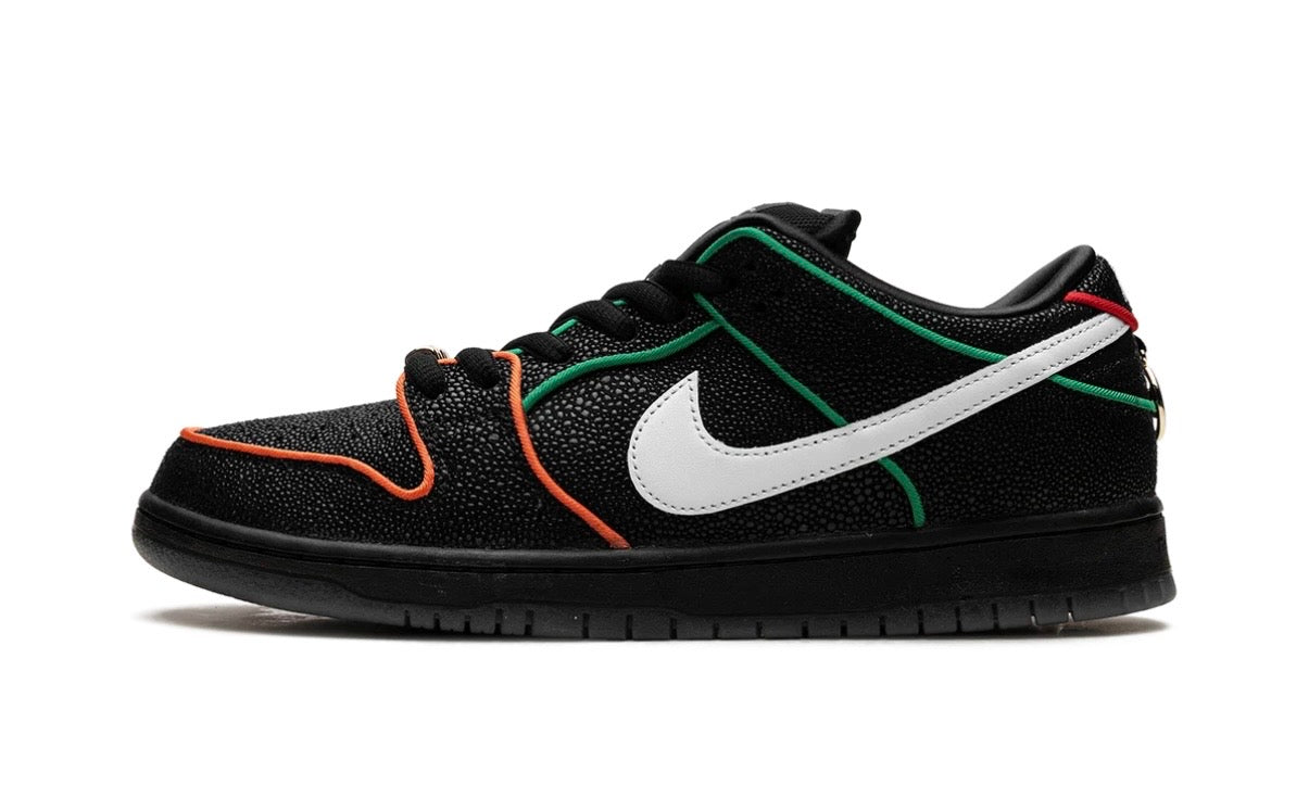 Nike SB Dunk Low Bronx Girls Skate