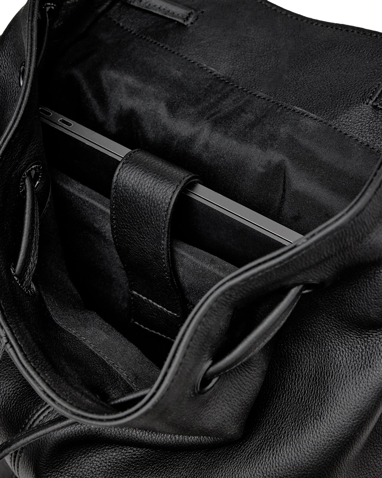 Vale Black Tactician Backpack