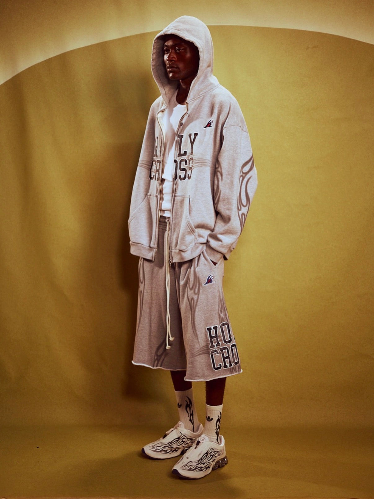 Hellstar Heather Grey Holy Cross 3/4 Shorts