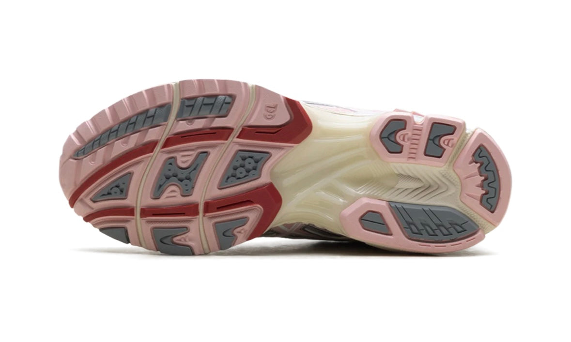 Asics Gel-Nimbus 10.1 Vandy The Pink Atmos Strawberry