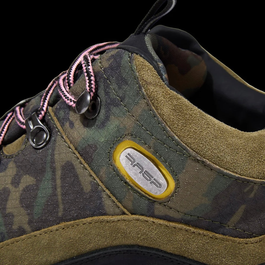 GV Gallery El Plaga Boot