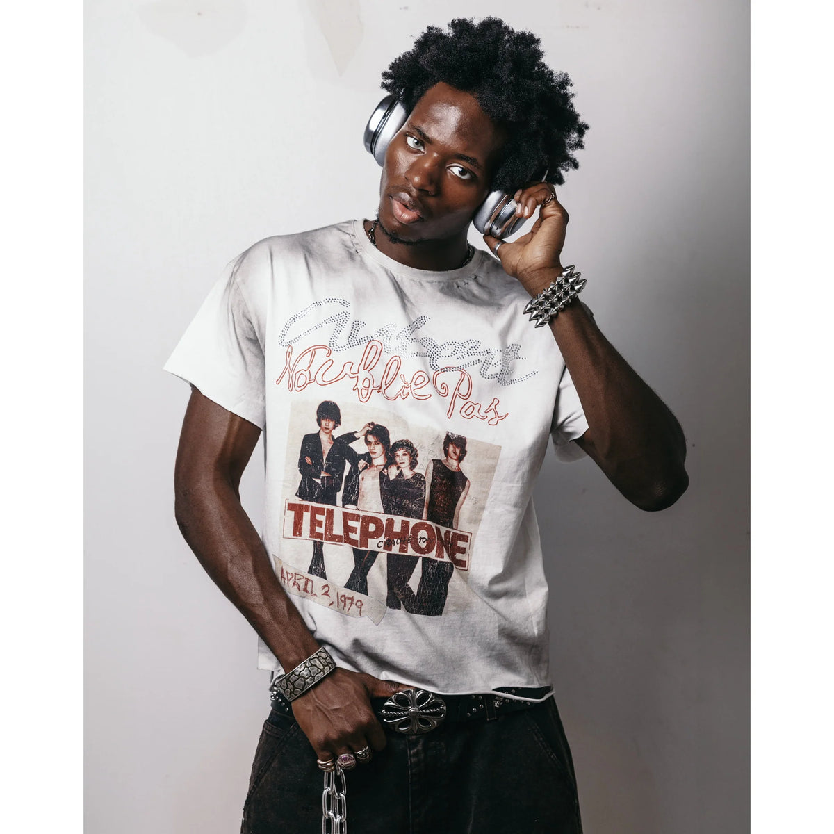 N'oublie Pas Dirty White Telephone T-Shirt