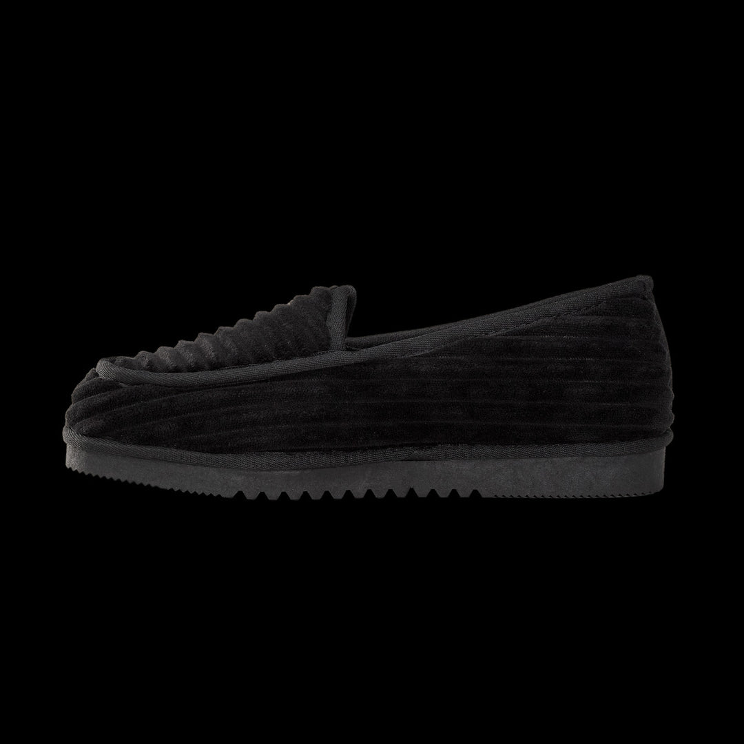GV Gallery Deebo Slippers medial side profile in black corduroy