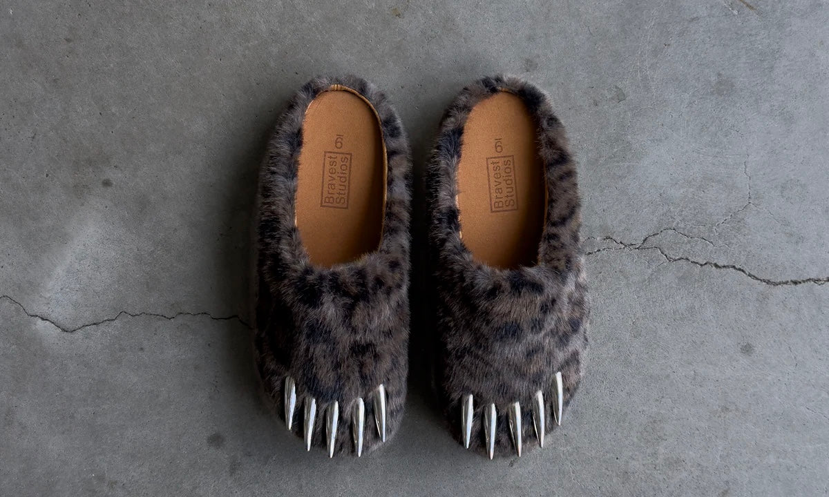 Bravest Studios Dark Leopard Bear Claw Mule