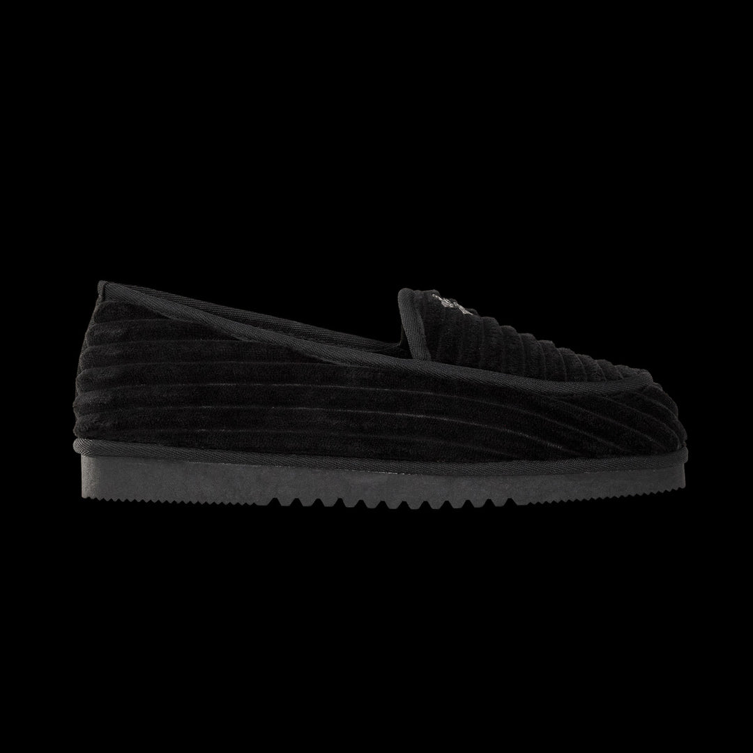 GV Gallery Deebo Slippers side profile showing ribbed corduroy and the sawtooth outsole edge