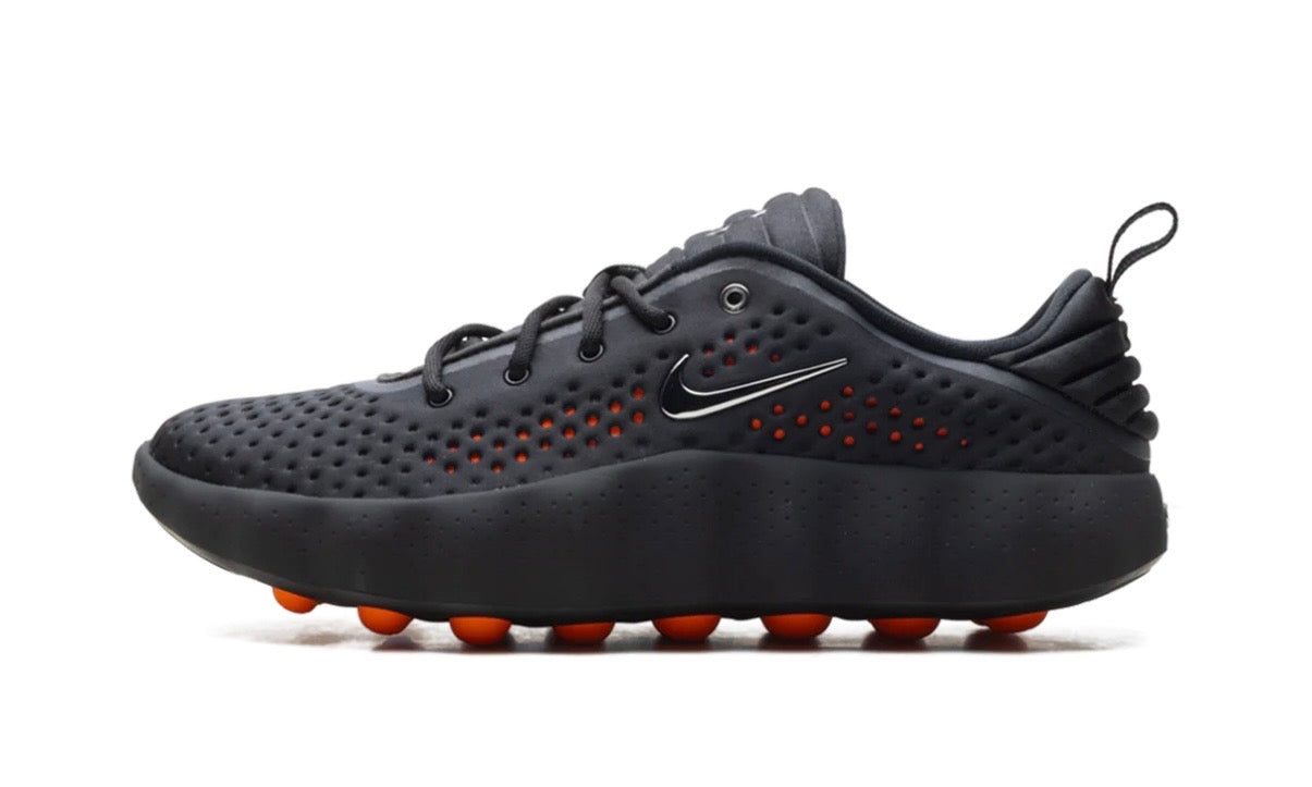 Nike Mind 002 Black Hyper Crimson