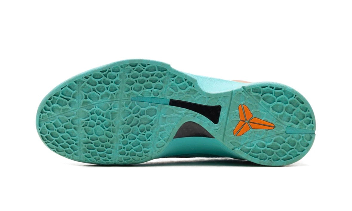 Nike Kobe 6 Jalen Brunson Statue of Liberty