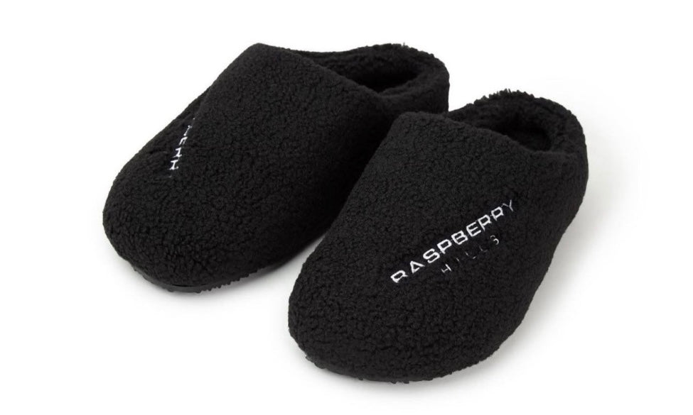 GV Gallery Stacy from the Woods Slides