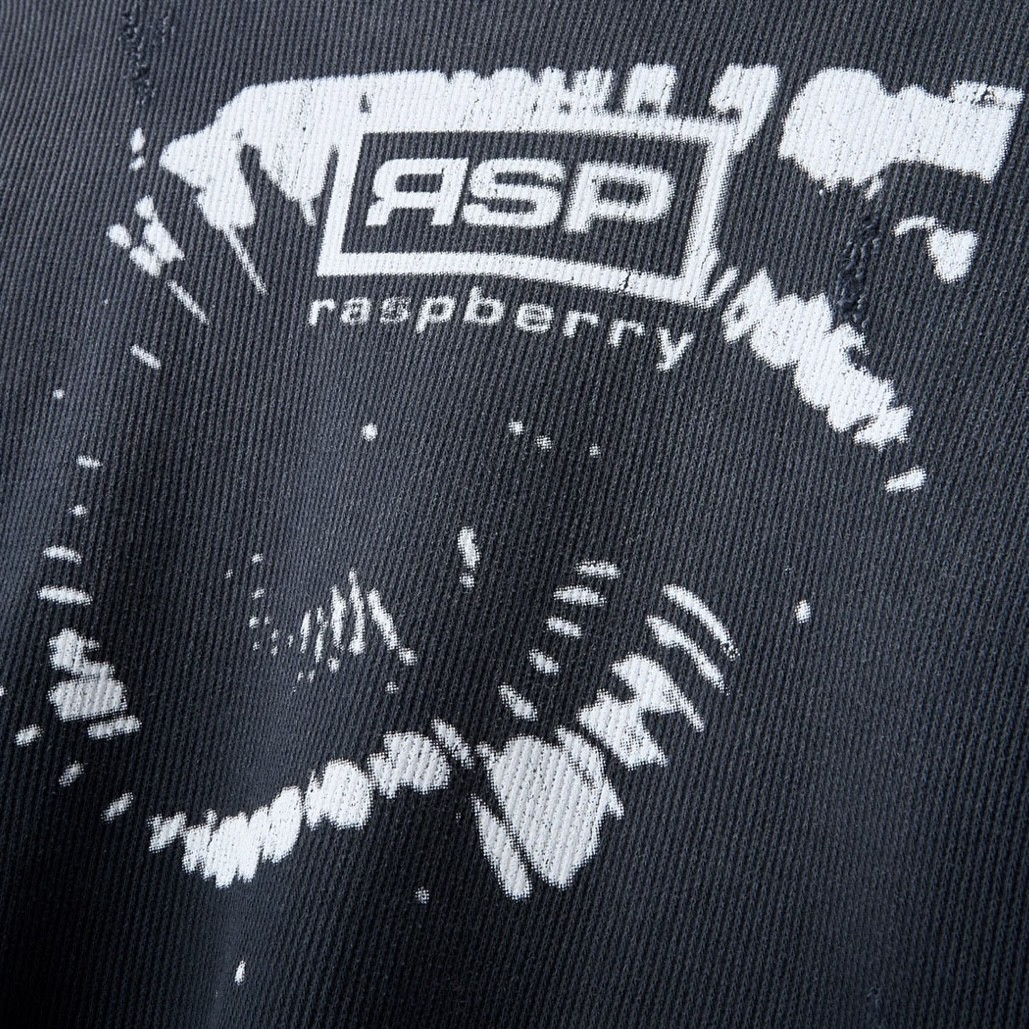 GV Gallery Black RSP Crop Thermal Long Sleeve logo