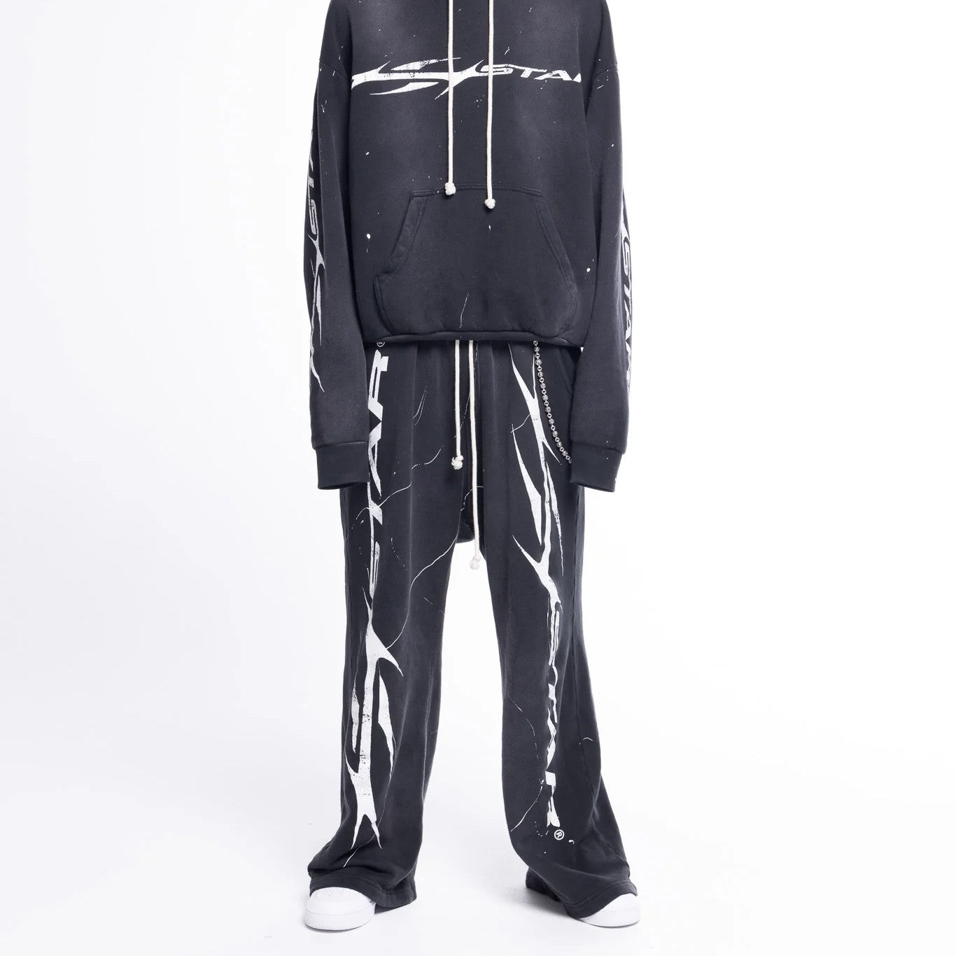 Hellstar Black HStar Sweatpants On Body 5