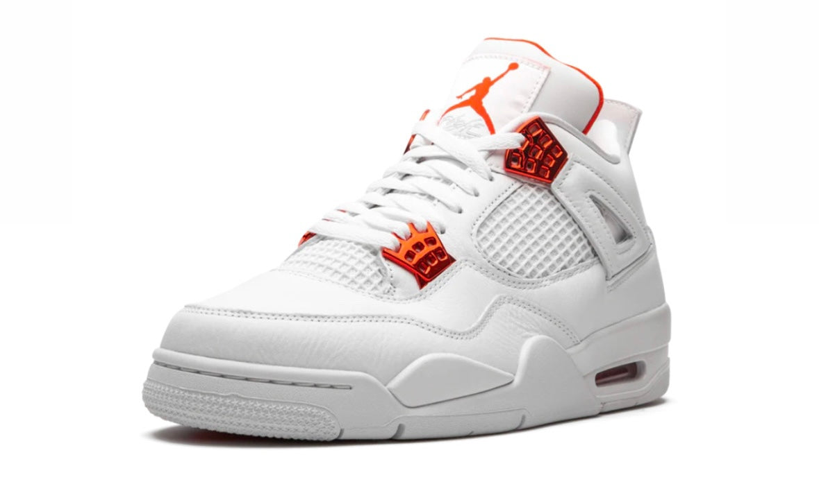 Jordan 4 Metallic Orange Front Left