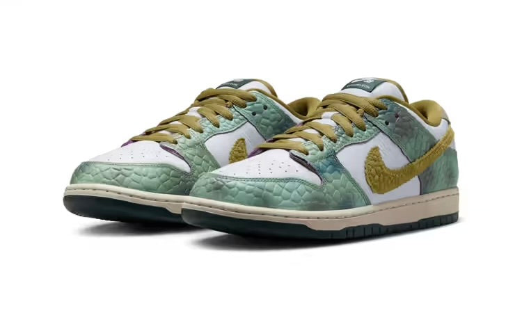 Nike SB Dunk Low Alexis Sablone Front