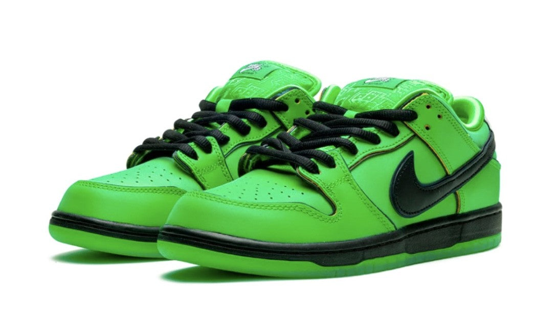 Nike SB Dunk Low The Powerpuff Girls Buttercup Front