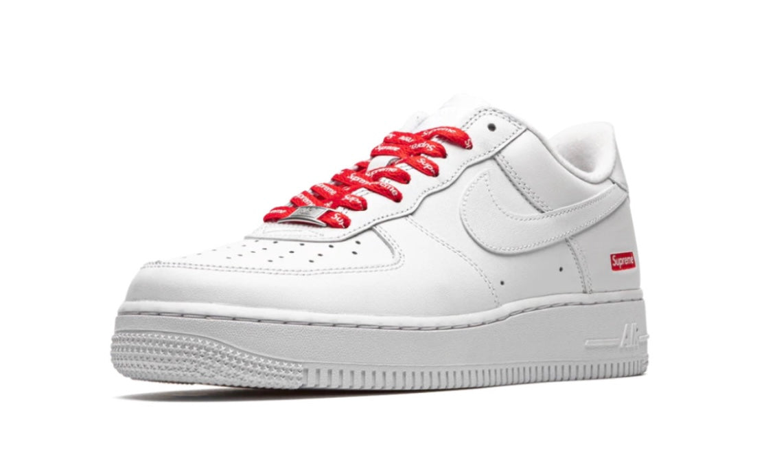 Nike Supreme Air Force 1 Low Front LEft