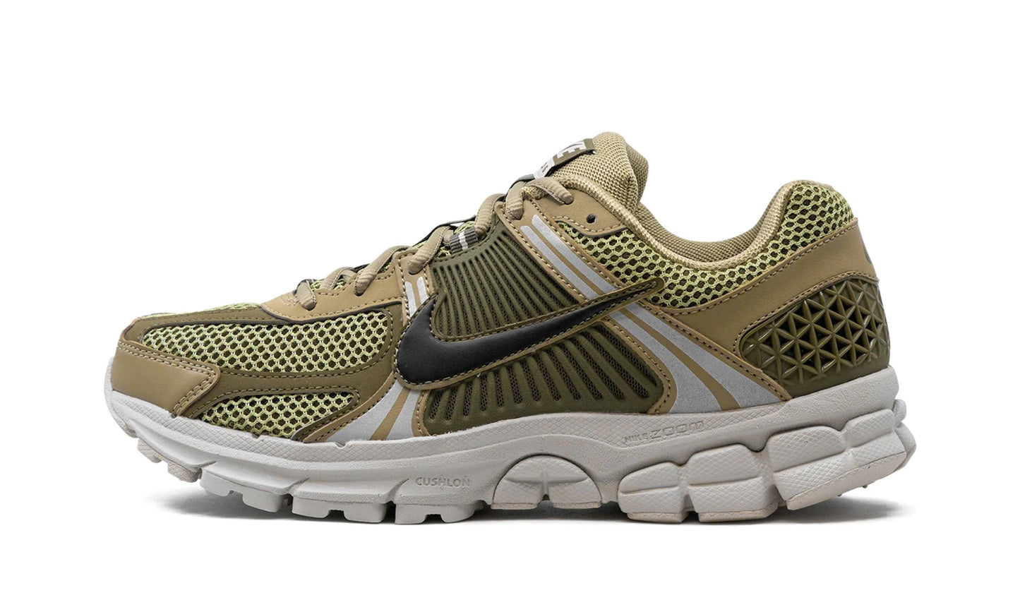 Nike Vomero 5 Neutral Olive Side