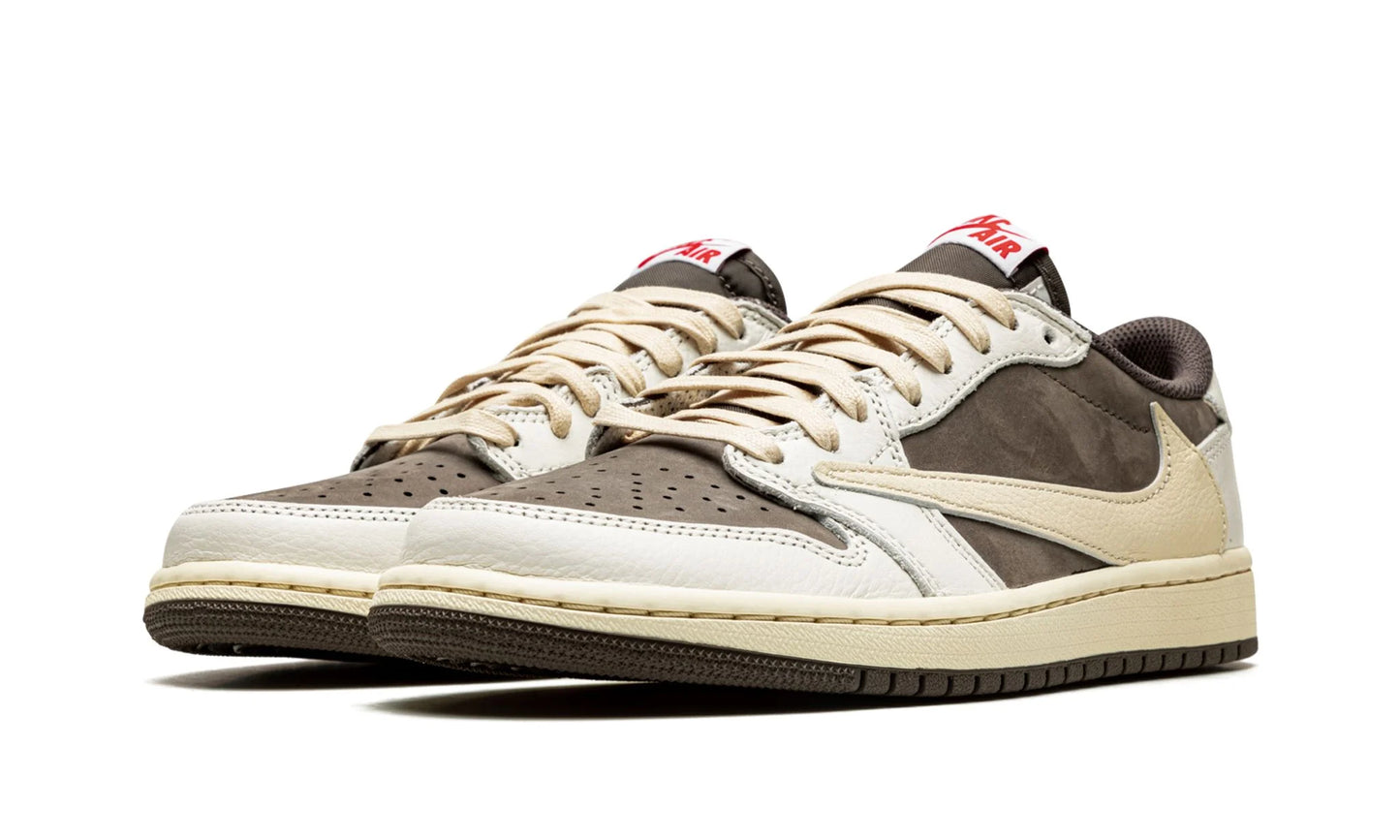 Travis Scott Jordan 1 Low Reverse Mocha Front