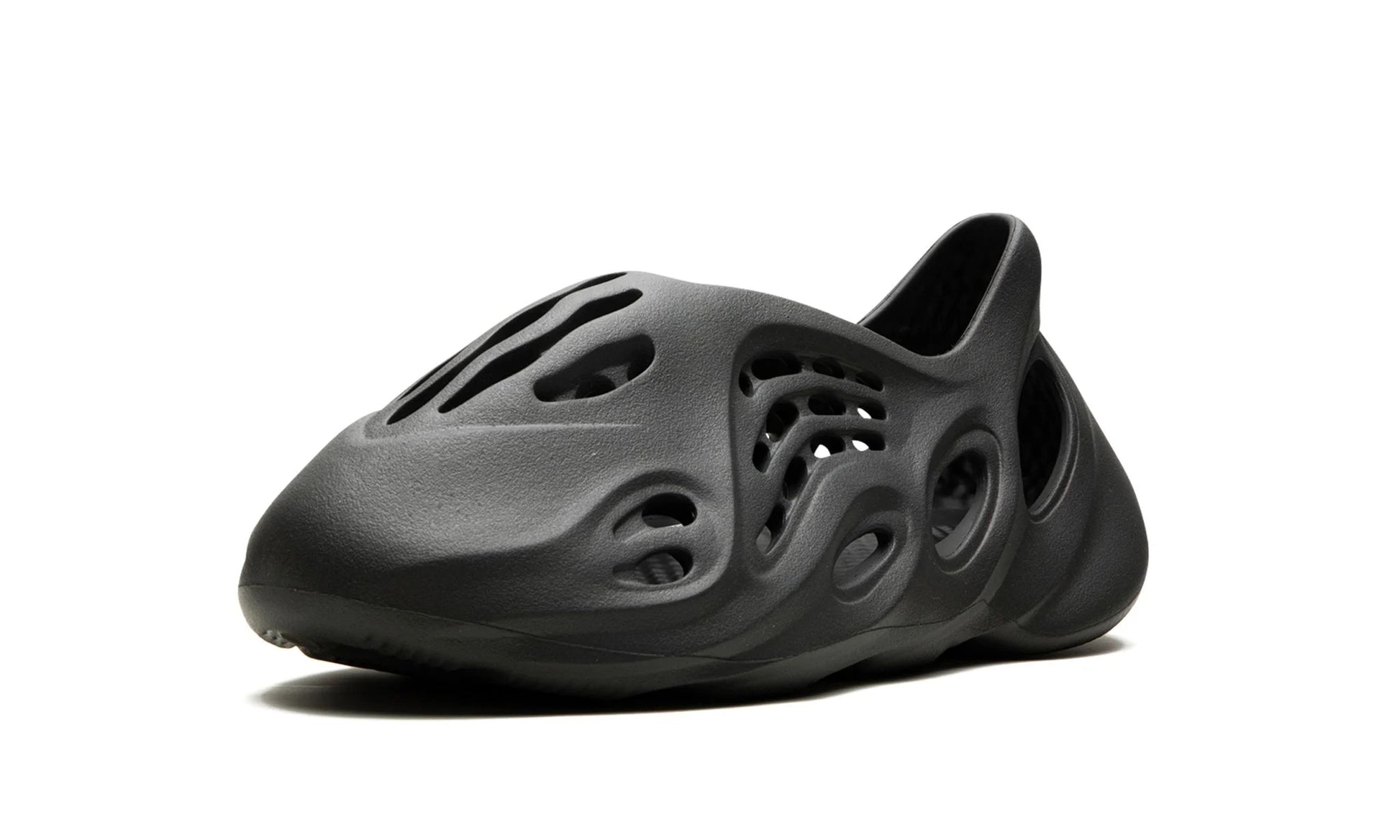 Yeezy Foam Runner Carbon Single Shoe Front View